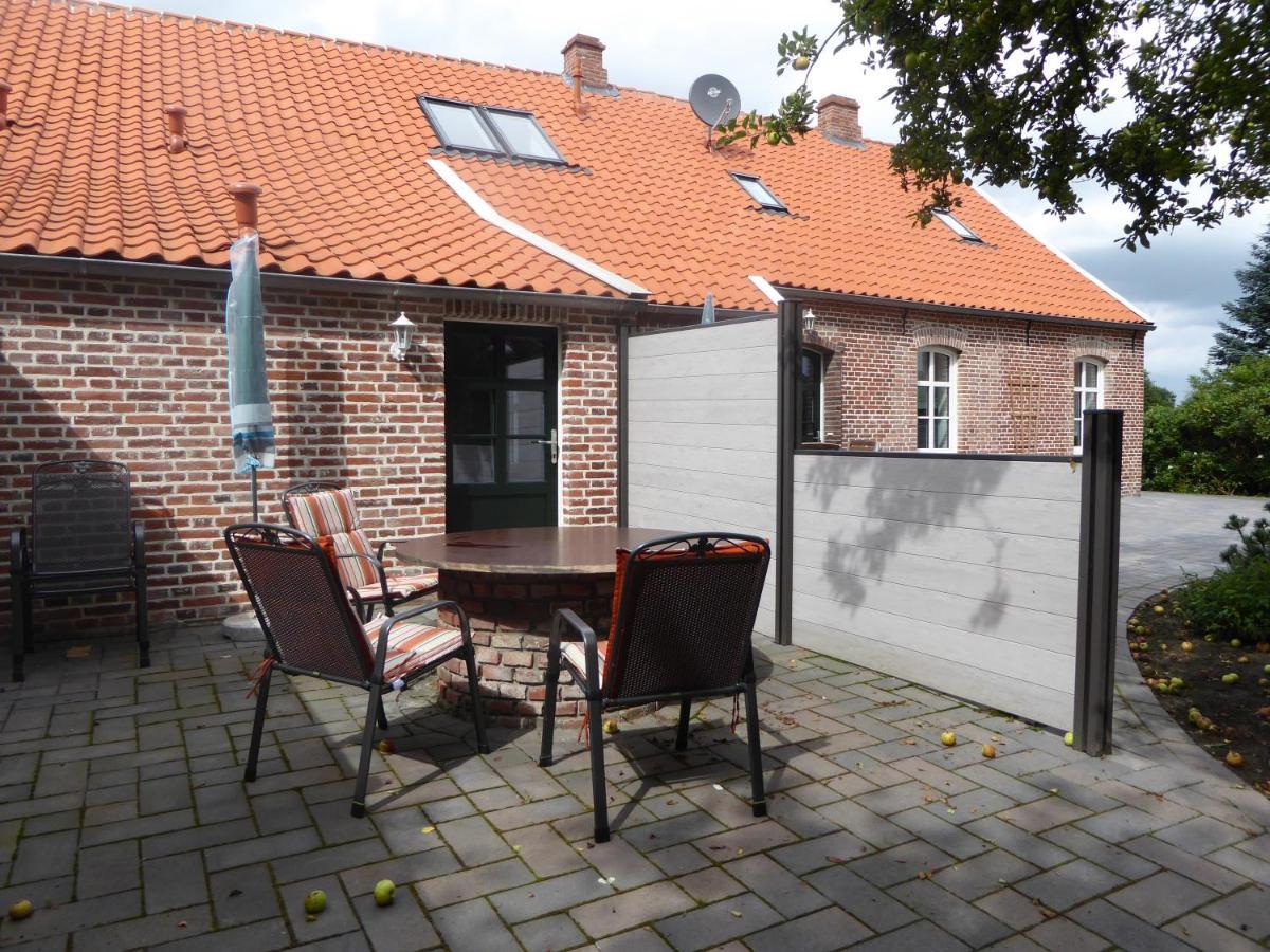 Ferienwohnung Gulf Im Gulfhof Am Kanal Grossefehn Экстерьер фото